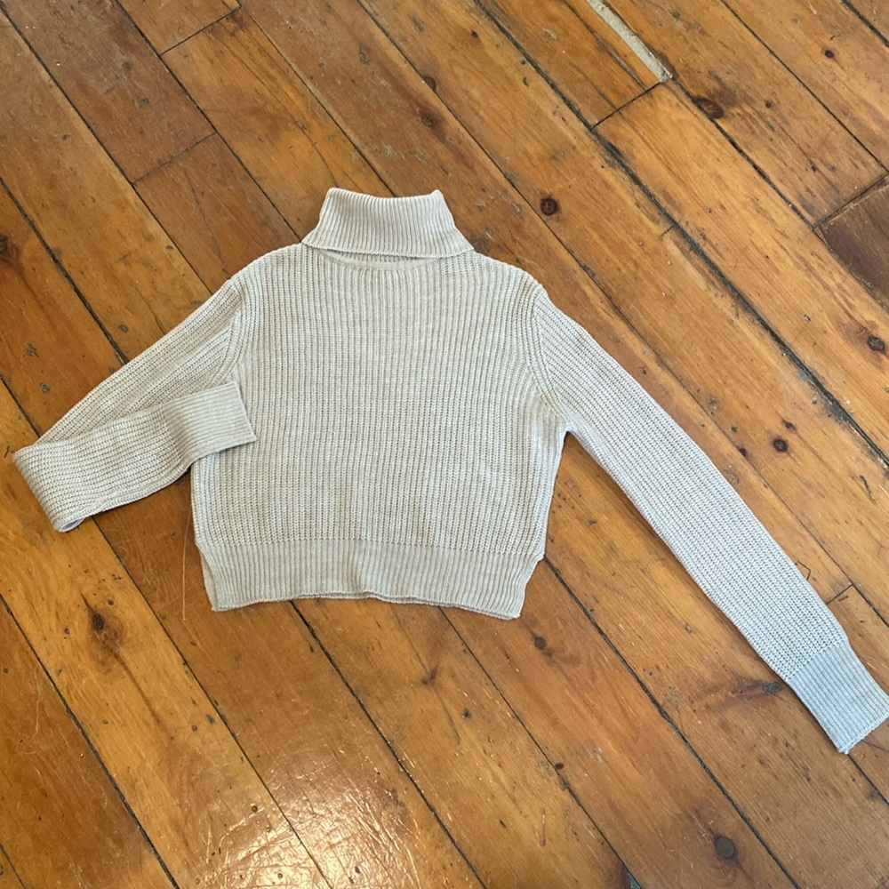 Womens cropped - turtle neck sweater